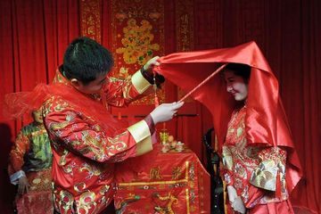 Tragis! Baru Sehari Menikah Wanita Ini Langsung Jadi Janda, Suaminya Tewas karena Tradisi Pernikahan